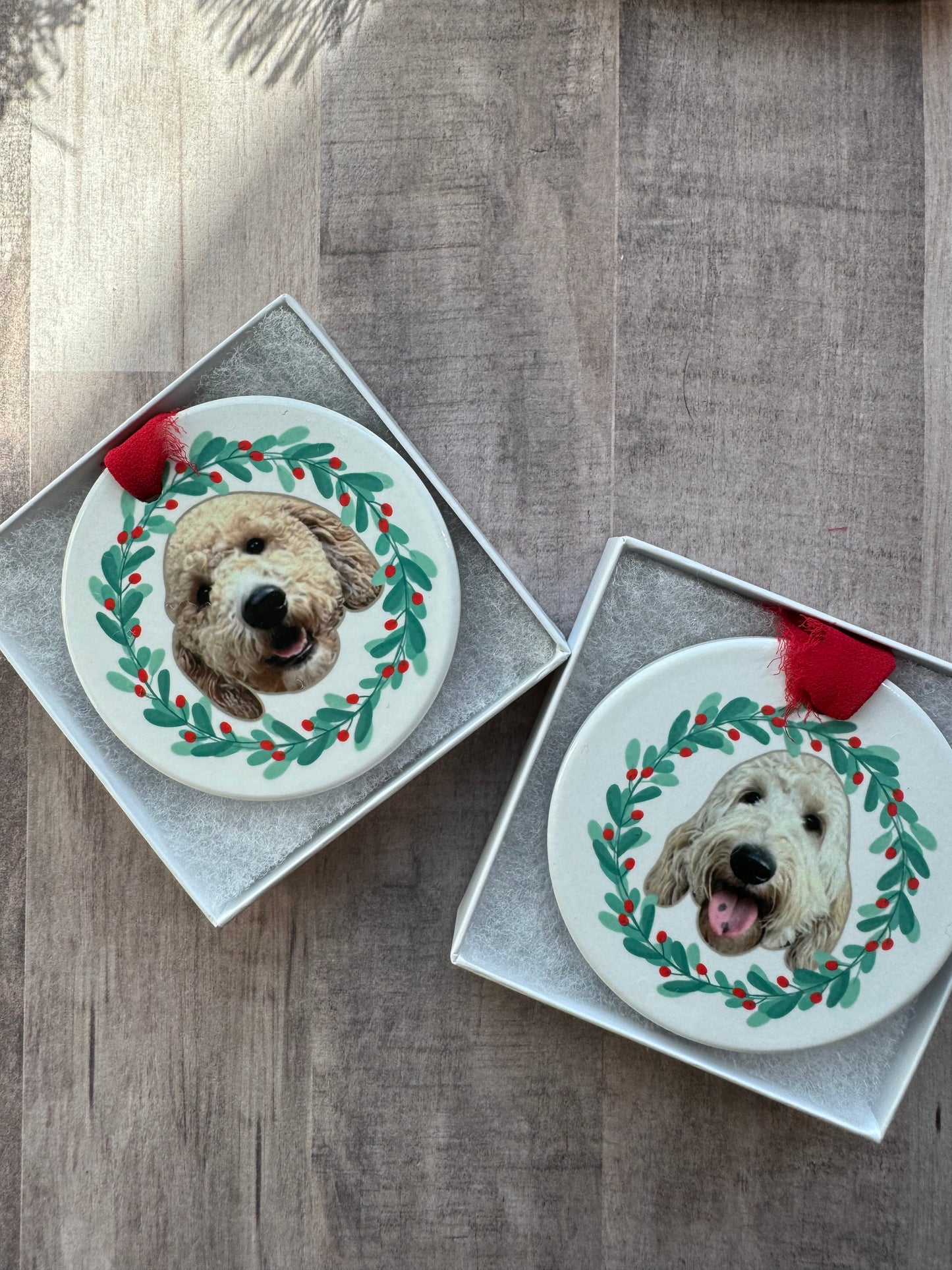 Custom Ceramic Pet Holiday Ornament (CIRCLE)