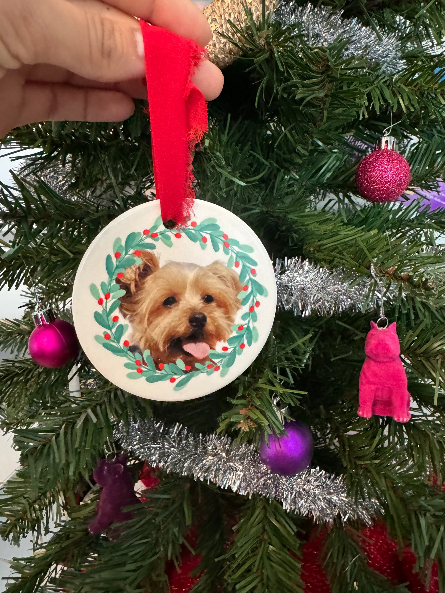 Custom Ceramic Pet Holiday Ornament (CIRCLE)
